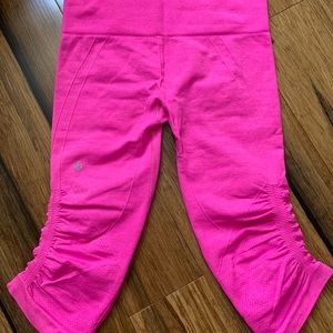 Pink Lululemon ebb to street crop discontinued